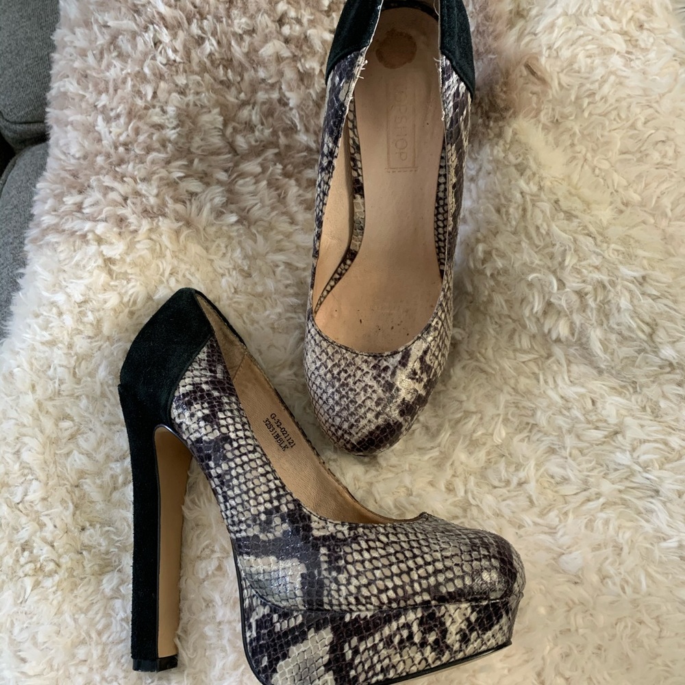 Topshop Snakeskin Pumps